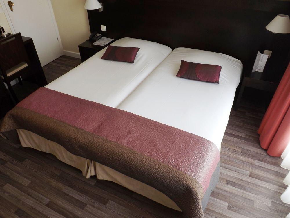 ביוליו-סור-מר Hotel Comte De Nice מראה חיצוני תמונה