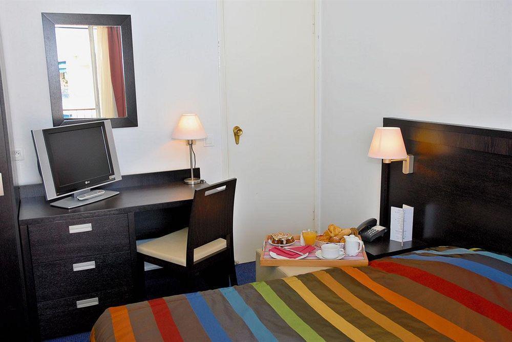ביוליו-סור-מר Hotel Comte De Nice חדר תמונה