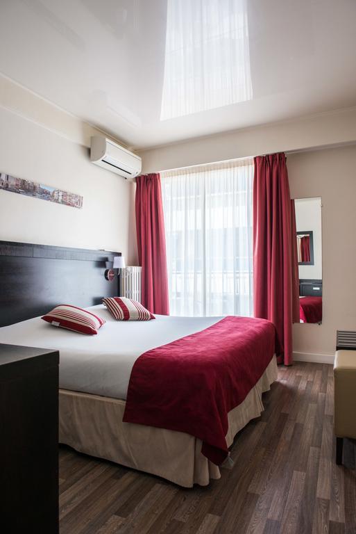 ביוליו-סור-מר Hotel Comte De Nice מראה חיצוני תמונה