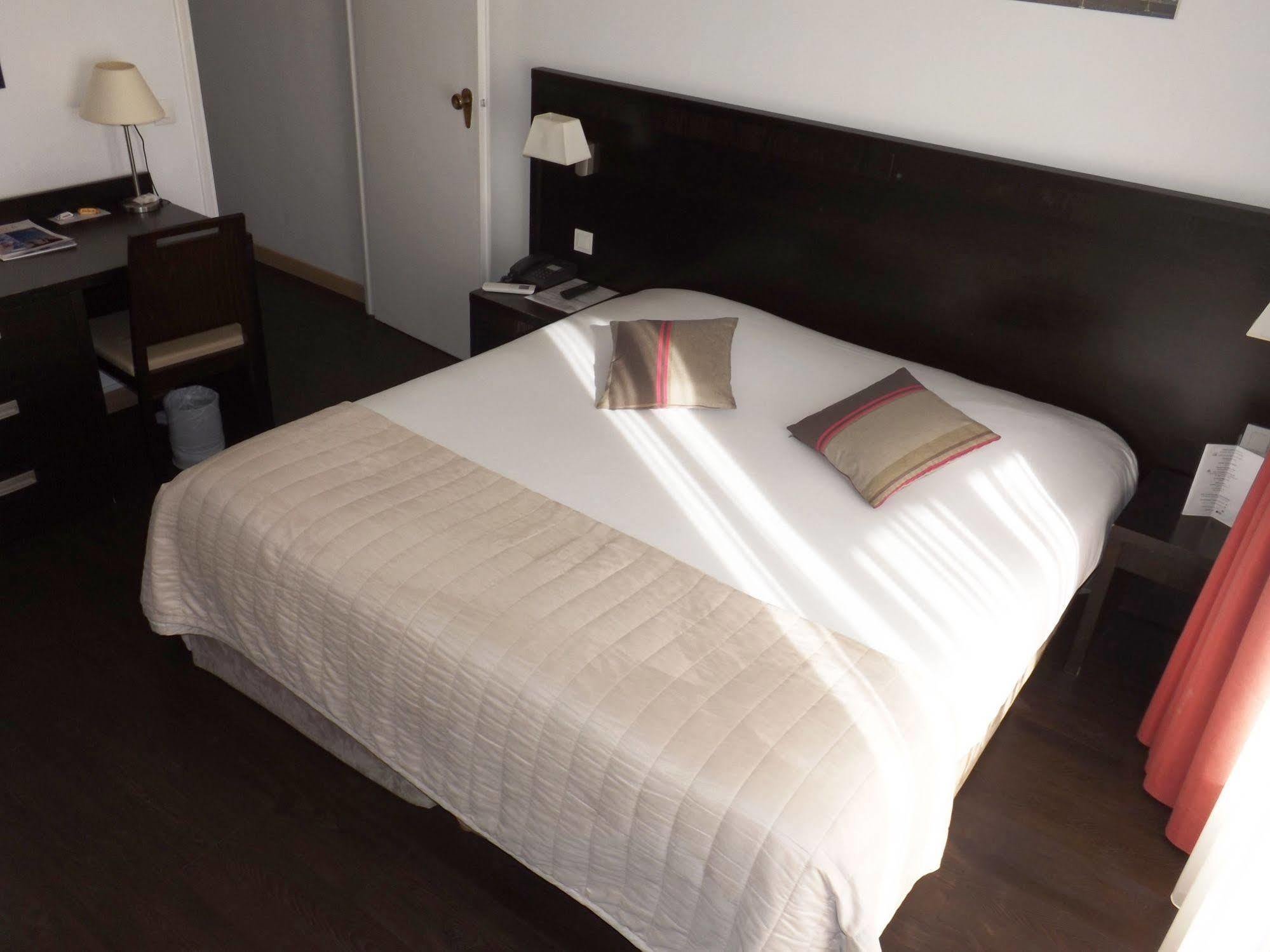 ביוליו-סור-מר Hotel Comte De Nice מראה חיצוני תמונה