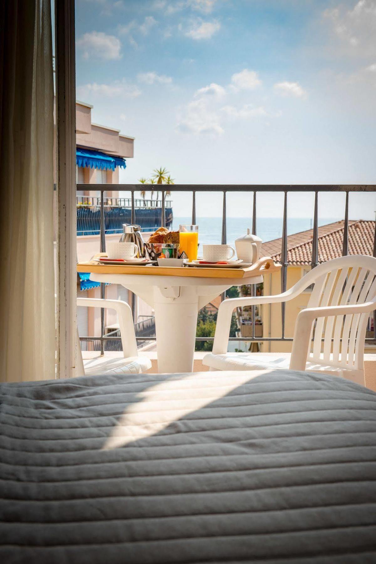 ביוליו-סור-מר Hotel Comte De Nice מראה חיצוני תמונה