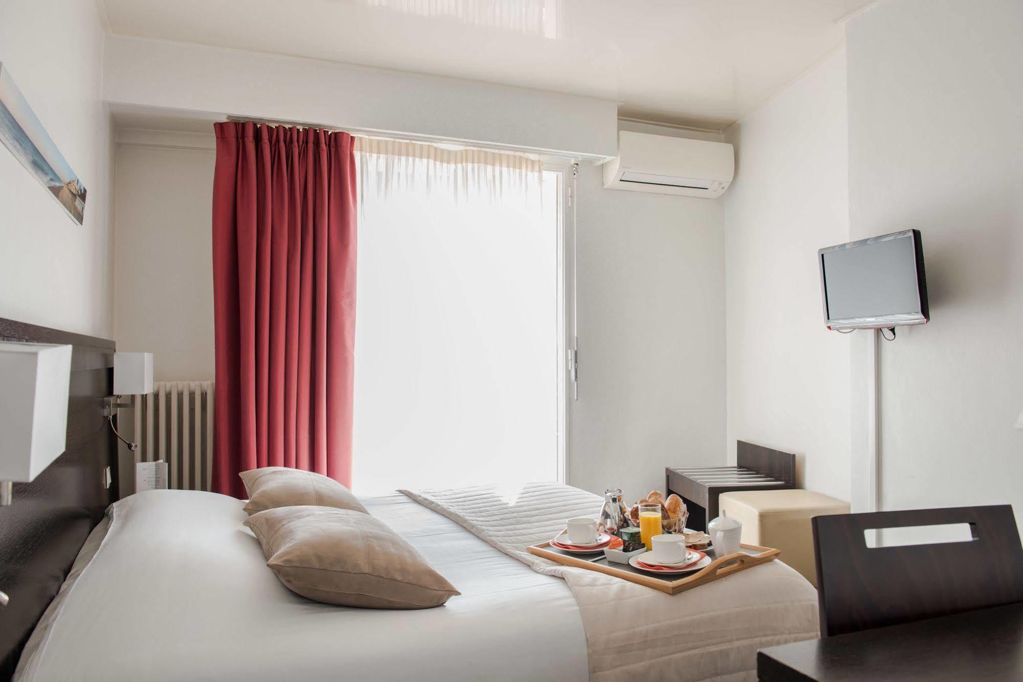 ביוליו-סור-מר Hotel Comte De Nice מראה חיצוני תמונה