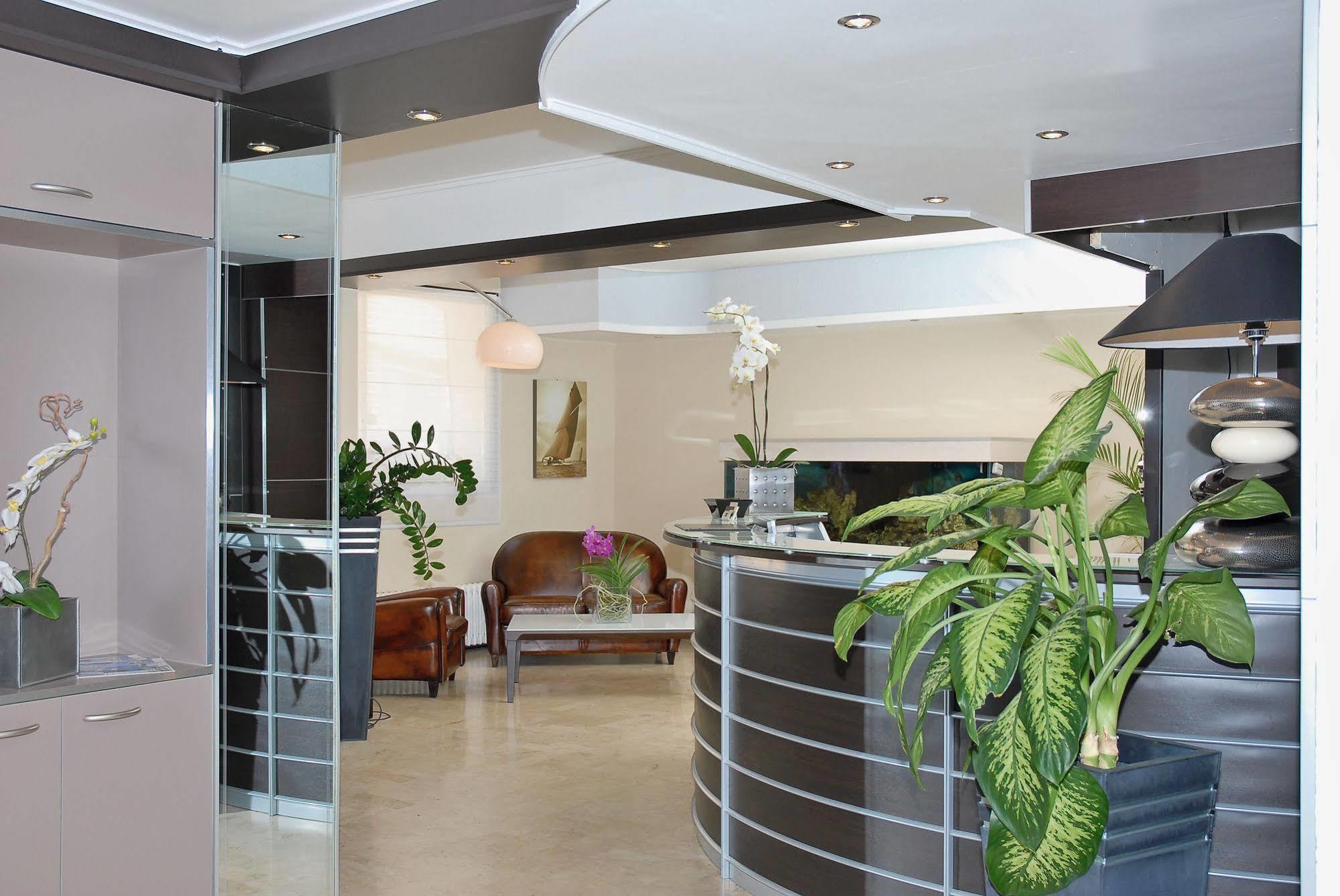ביוליו-סור-מר Hotel Comte De Nice מראה חיצוני תמונה